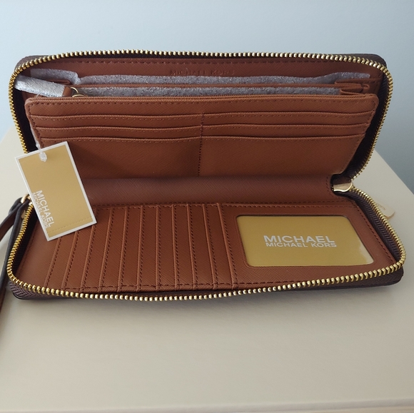 MICHAEL KORS Large Logo  Jet Set Travel Continental Wristlet Wallet Brown NWT - Picture 4 of 7